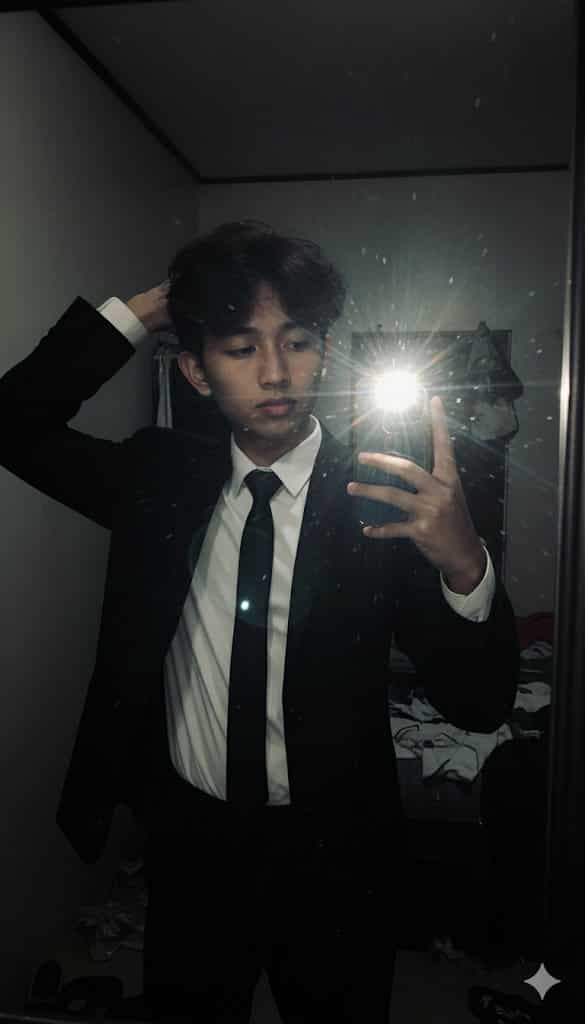 CLICK MY PHOTO TO SEE MY OLD ACCOUNT.
